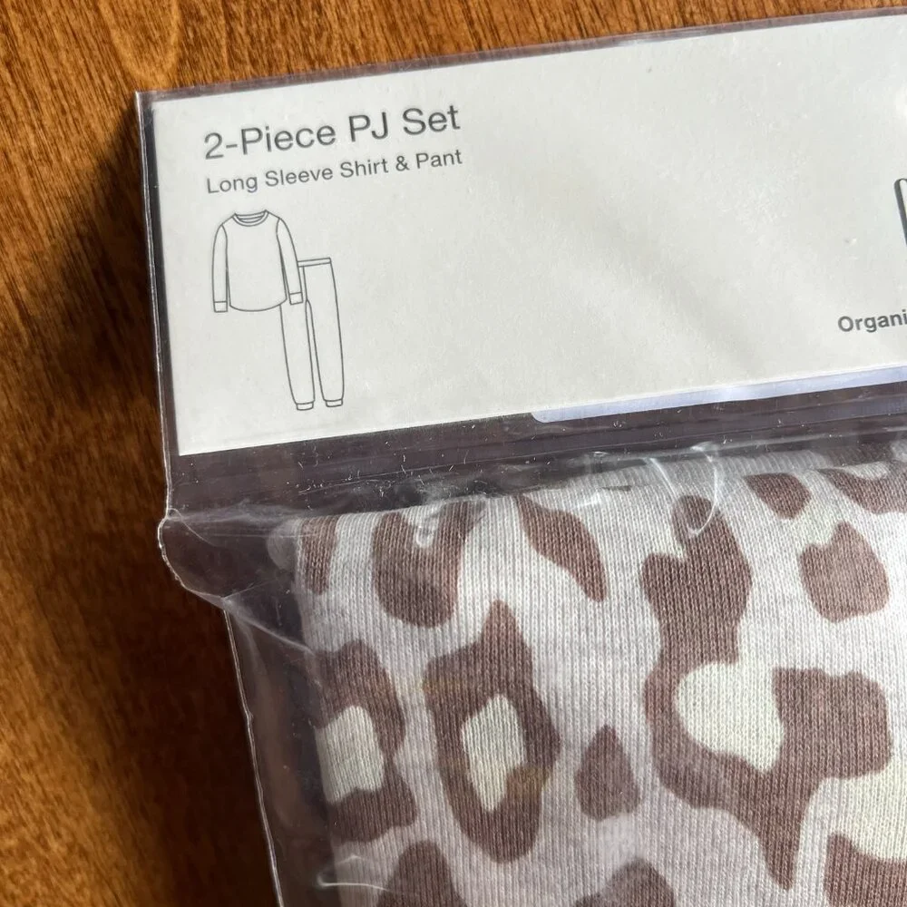 Gap organic cheetah pajamas 6 NWT
